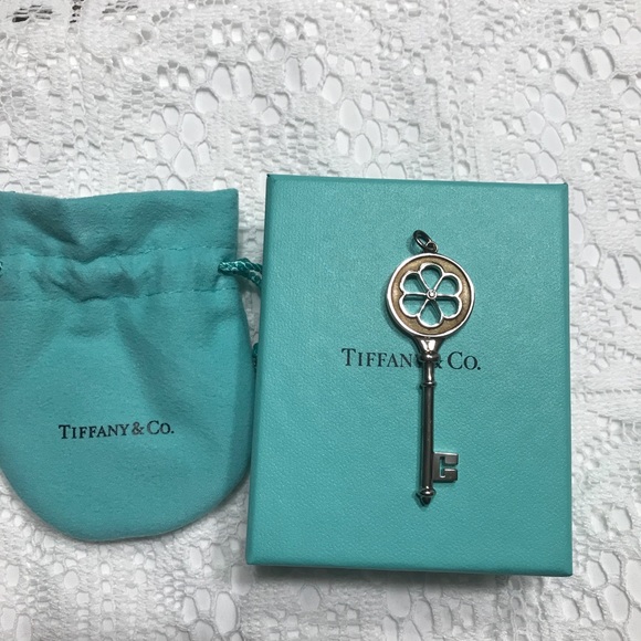 COPY - Tiffany Diamond Blossom Key Pendant - Picture 6 of 7